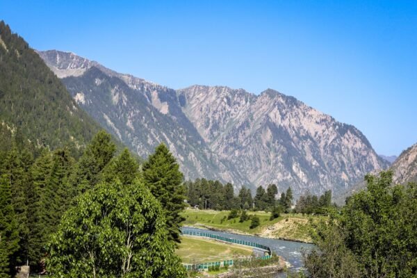 Gurez Valley Tour Package