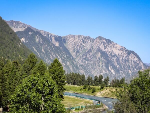Gurez Valley Tour Package