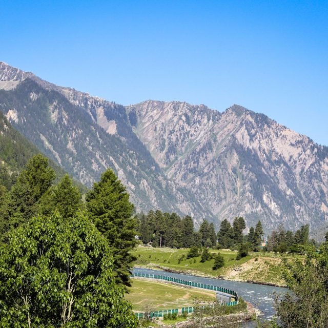 Gurez Valley Tour Package